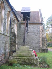 Littlewick Green war memorial after work © Parish of Burchetts Green 2007