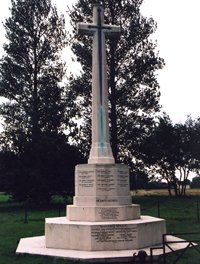 Old Buckenham war memorial &copy; WMT, 2006