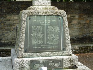Cricklade war memorial before work © Cricklade Town Council 2007