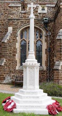 Ampthill memorial cross after works © J Hele, 2014