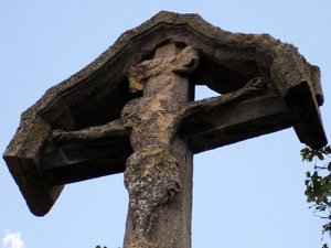 Colsterworth Calvary before condition of the christ figure &copy; Colsterworth and District PC, 2008