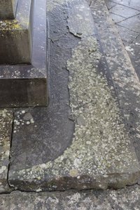 Broughton Gifford memorial steps before repair © Broughton Gifford Parish Council, 2014