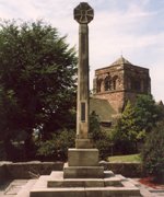 Thornton Hough war memorial © WMT, 2002