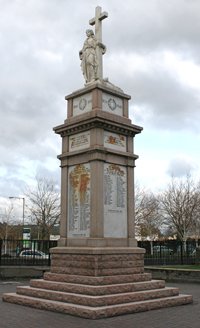 Pontarddulais war memorial after conservation work © Elliott Ryder Conservation, 2010