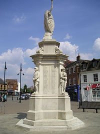 Staines war memorial sculpture © Spelthorne BC, 2008